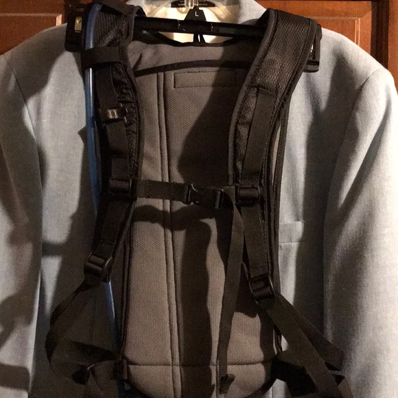 Camelbak hydration back pack Blue Wave - Picture 2 of 3